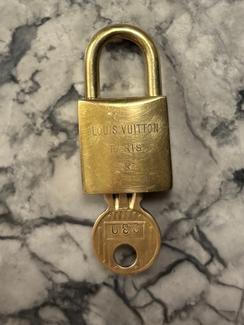 Vintage Louis Vuitton Rare 200 Series Lock and Key #230 with COA - Picture 5 of 11